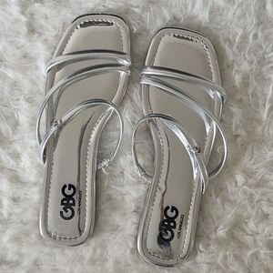 GBG Los Angeles Women's Silver Sandals 8